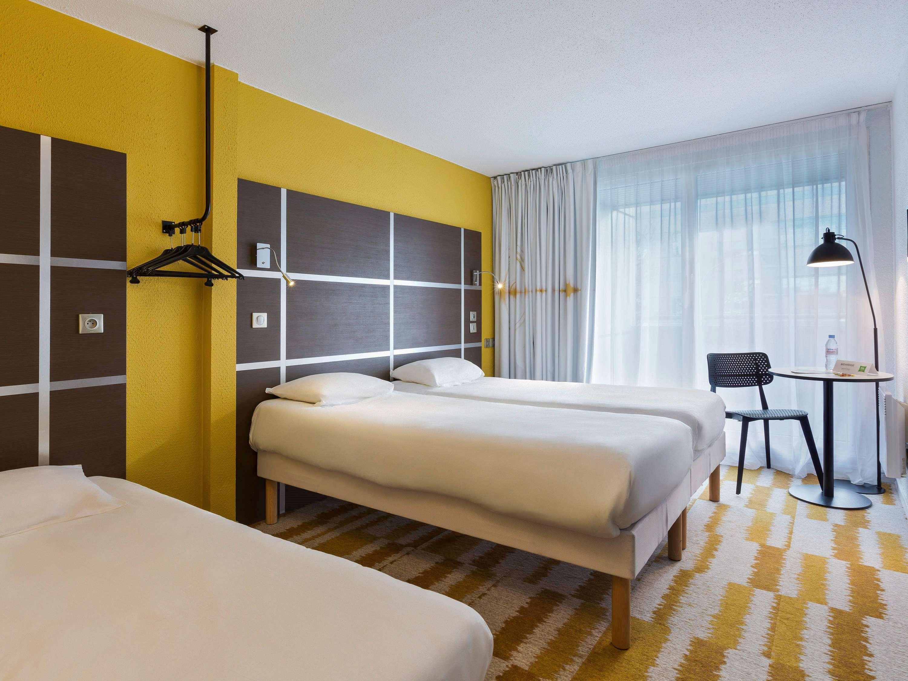 Hotel ibis Styles Massy Opéra Exterior foto