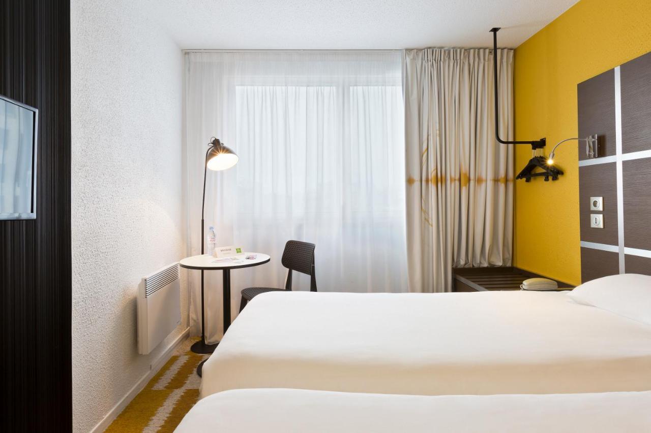 Hotel ibis Styles Massy Opéra Exterior foto