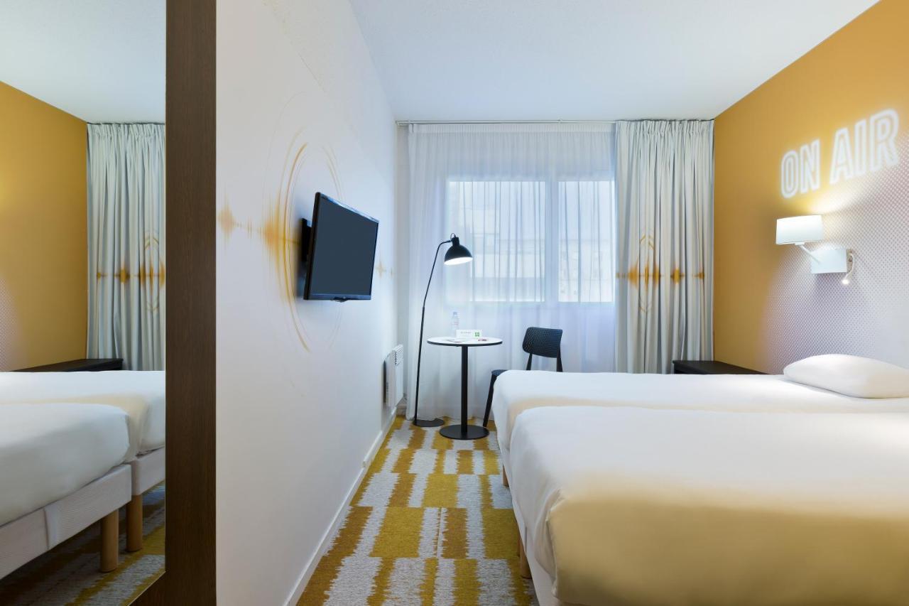 Hotel ibis Styles Massy Opéra Exterior foto